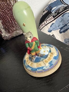 Hand-Painted Cat Figurine on Book-Themed Base - Green & Red Cookie Press